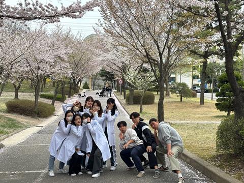 간호과 학생들에게 작업거는 우리과 개구장이들
